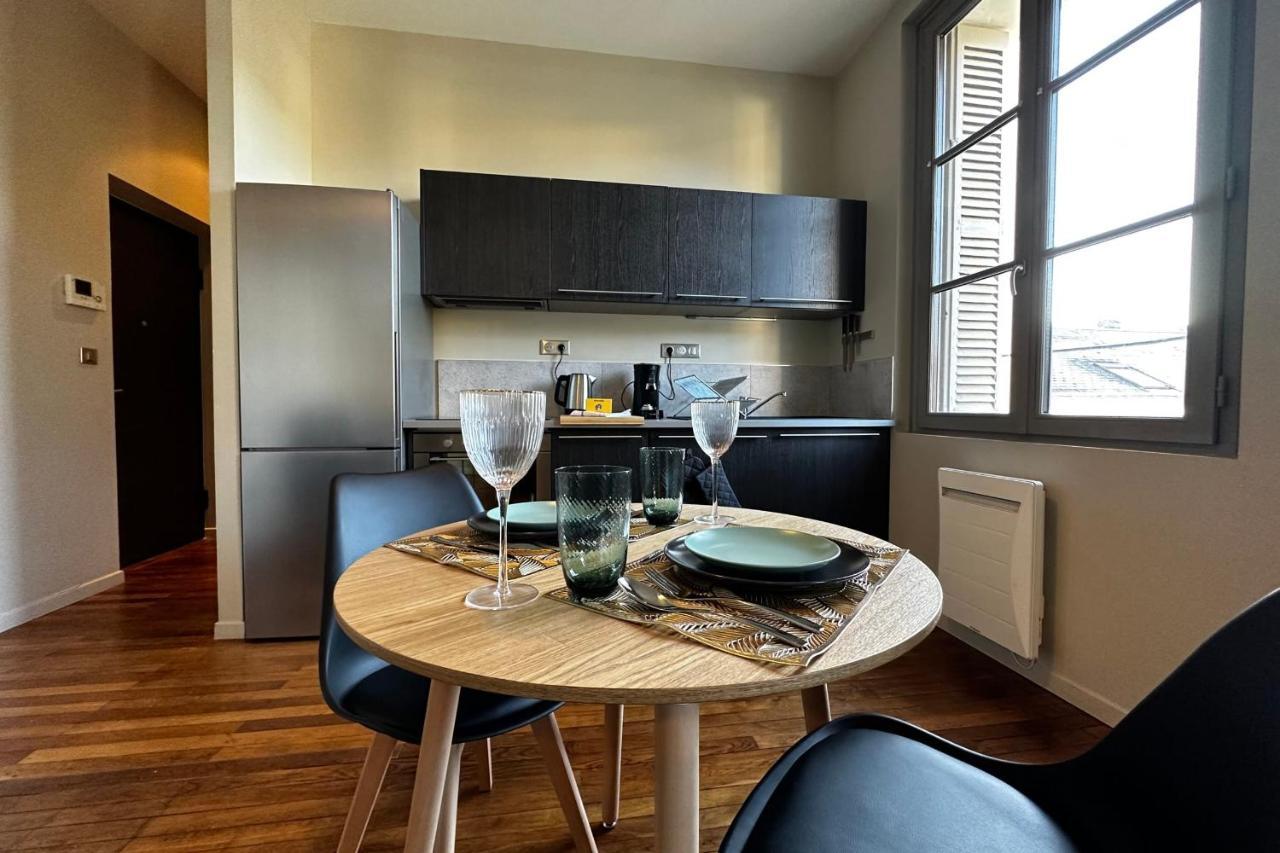 Le Magistral Beautiful One-Bedroom Apartment In The Historic Heart Of Tours Zewnętrze zdjęcie