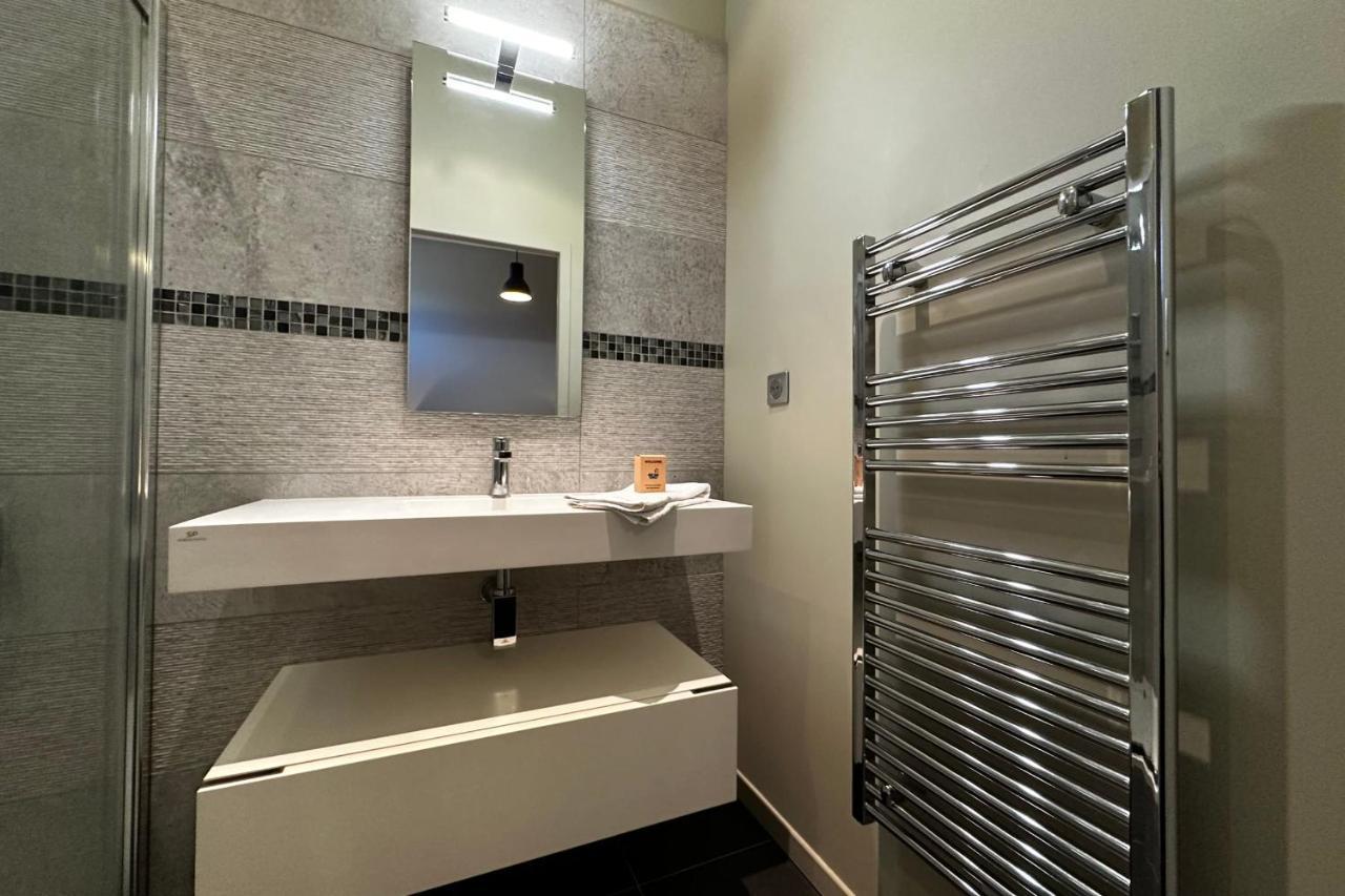 Le Magistral Beautiful One-Bedroom Apartment In The Historic Heart Of Tours Zewnętrze zdjęcie