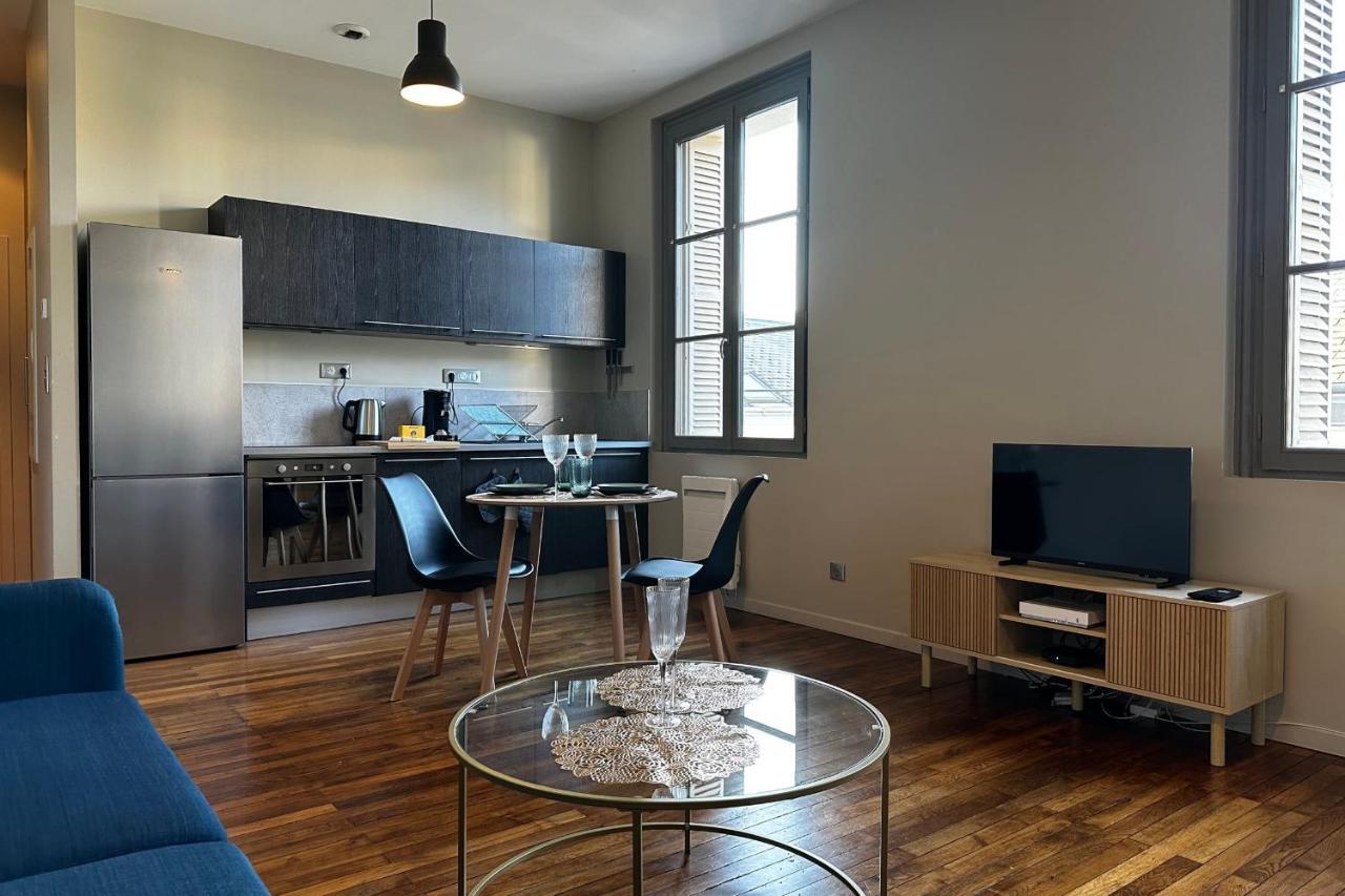 Le Magistral Beautiful One-Bedroom Apartment In The Historic Heart Of Tours Zewnętrze zdjęcie