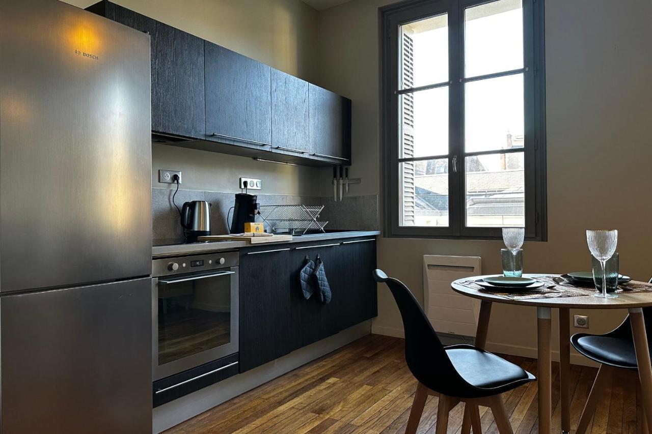 Le Magistral Beautiful One-Bedroom Apartment In The Historic Heart Of Tours Zewnętrze zdjęcie