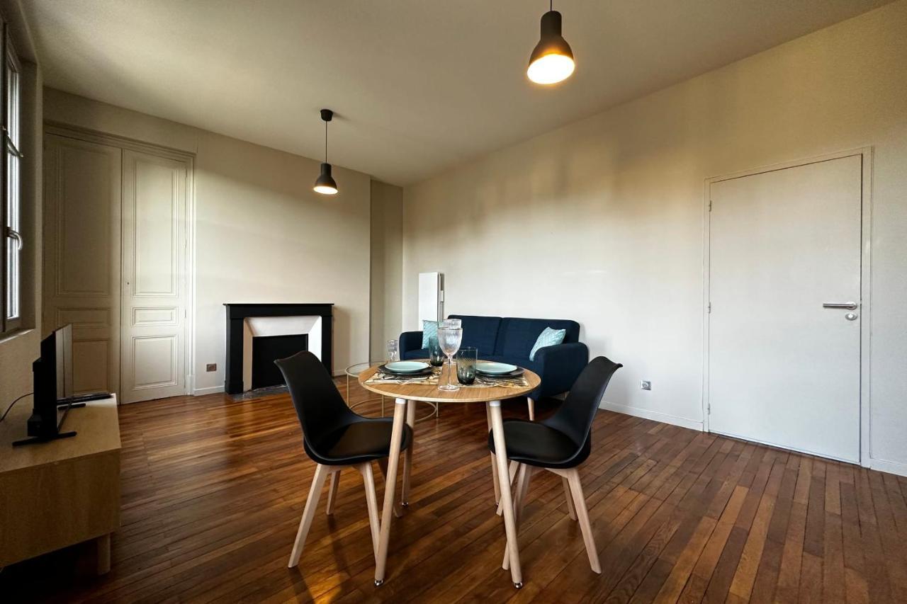 Le Magistral Beautiful One-Bedroom Apartment In The Historic Heart Of Tours Zewnętrze zdjęcie